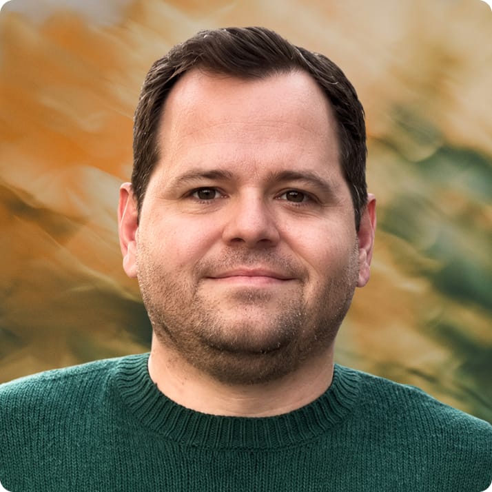 Robert MacCloy headshot